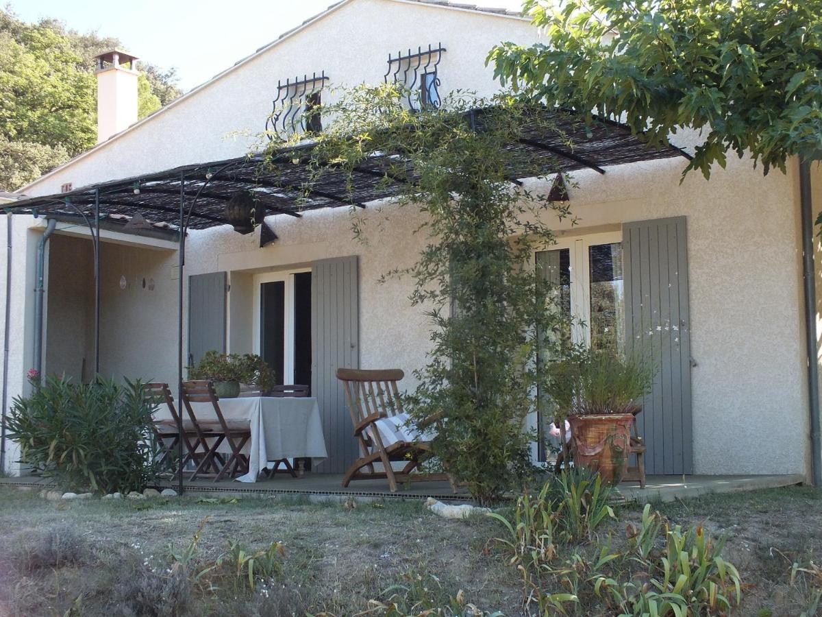 Une Ronce Sous Le Figuier Rousset-les-Vignes Exterior foto